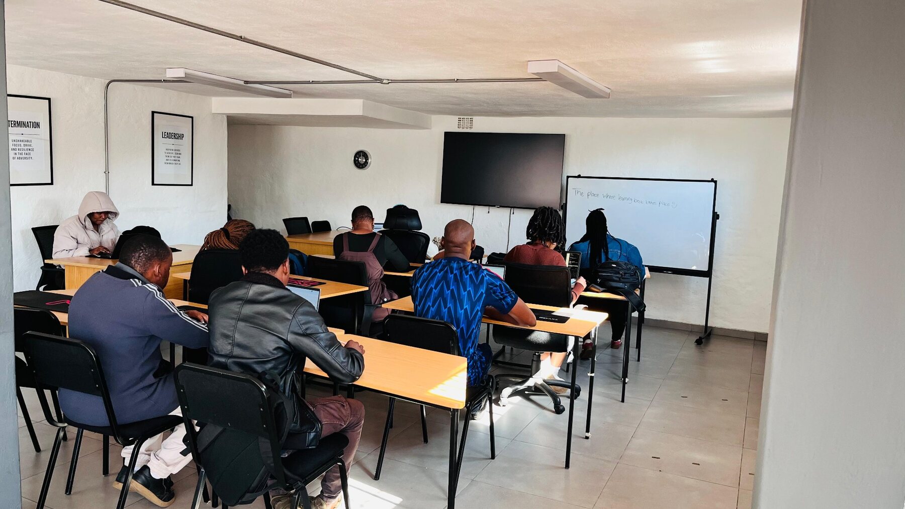 Facilitator presenting to learners